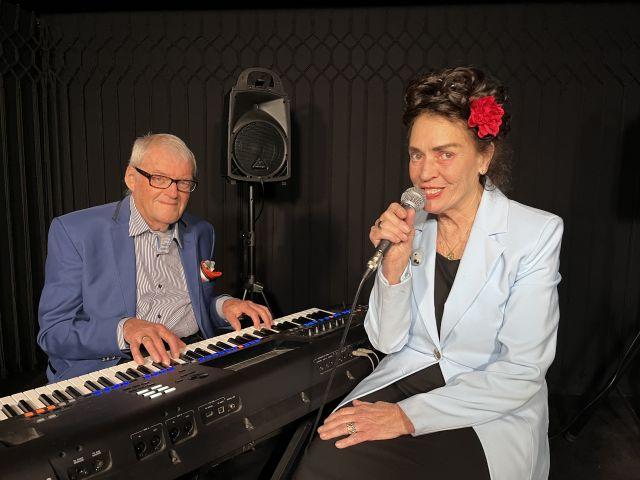 Clous van Mechelen & Olga de Meij + gast